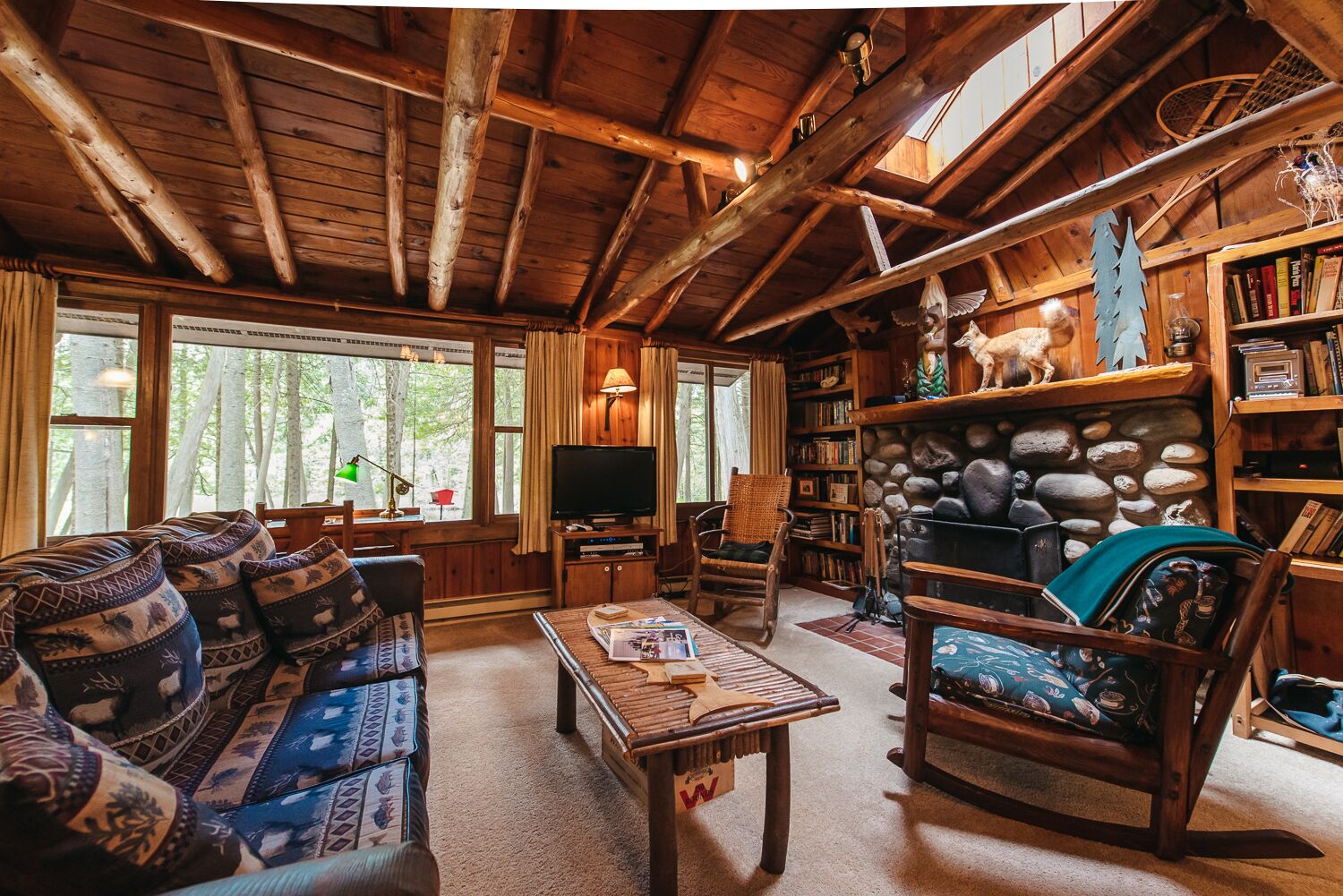 The WhirlPool River Lodge