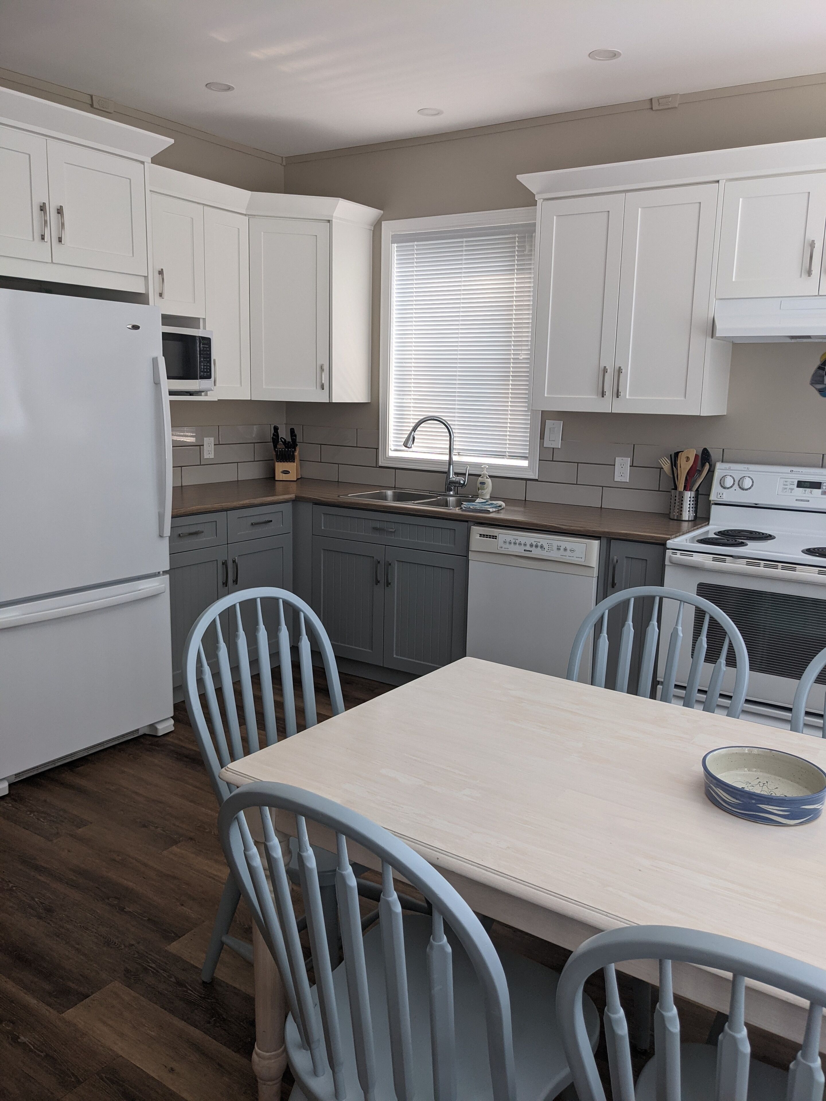 Sailing Suite on the Sunny Shuswap!