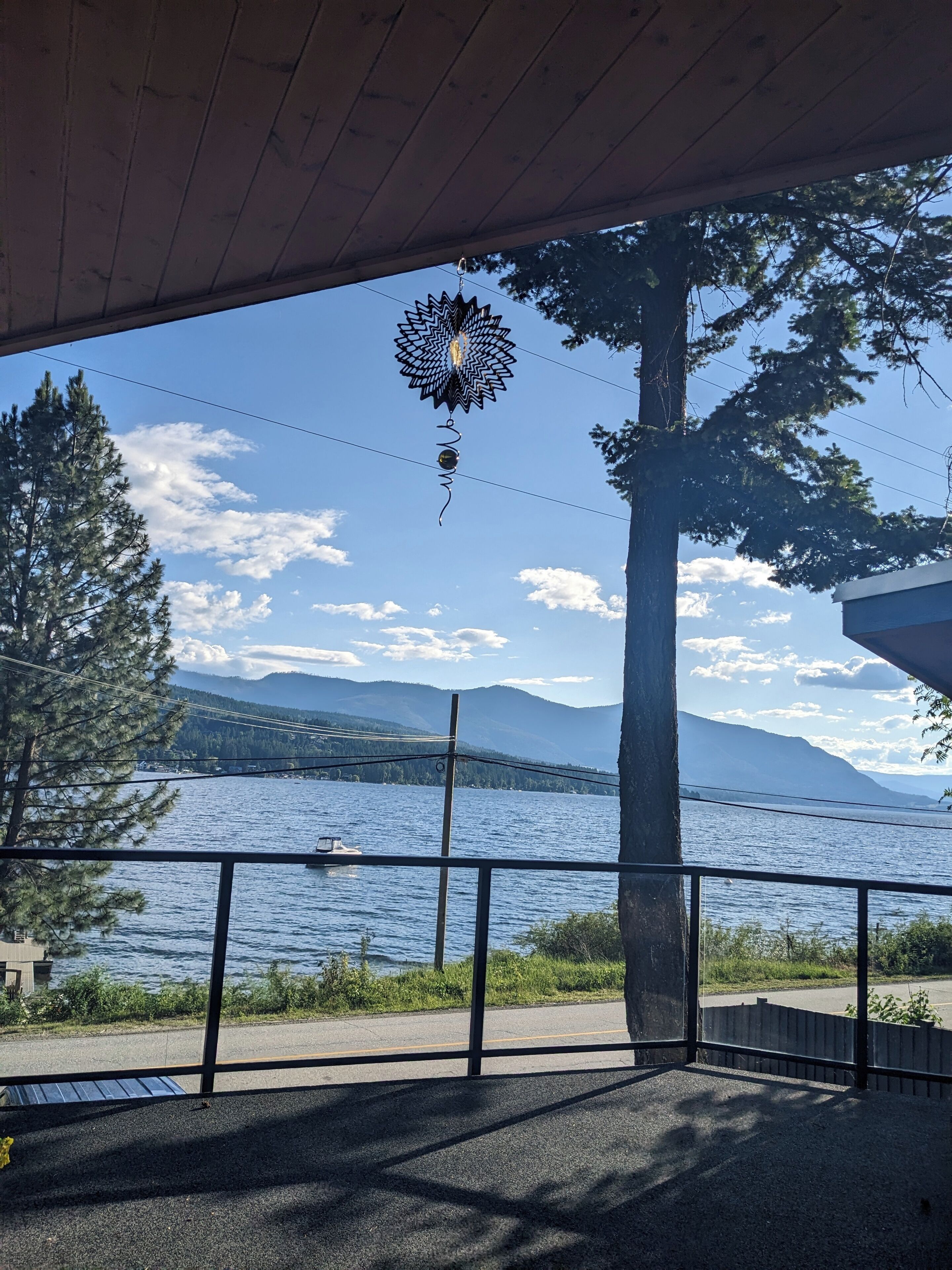 Sailing Suite on the Sunny Shuswap!