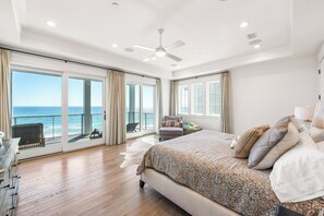 5 bedrooms, iron/ironing board, WiFi, bed sheets