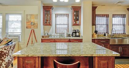 Spacious 4BR Stay Ideal for Groups!