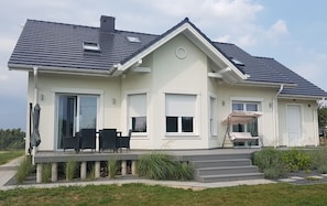Exterior - Family -friendly,for people who love eco life and nature! (Leleszki)