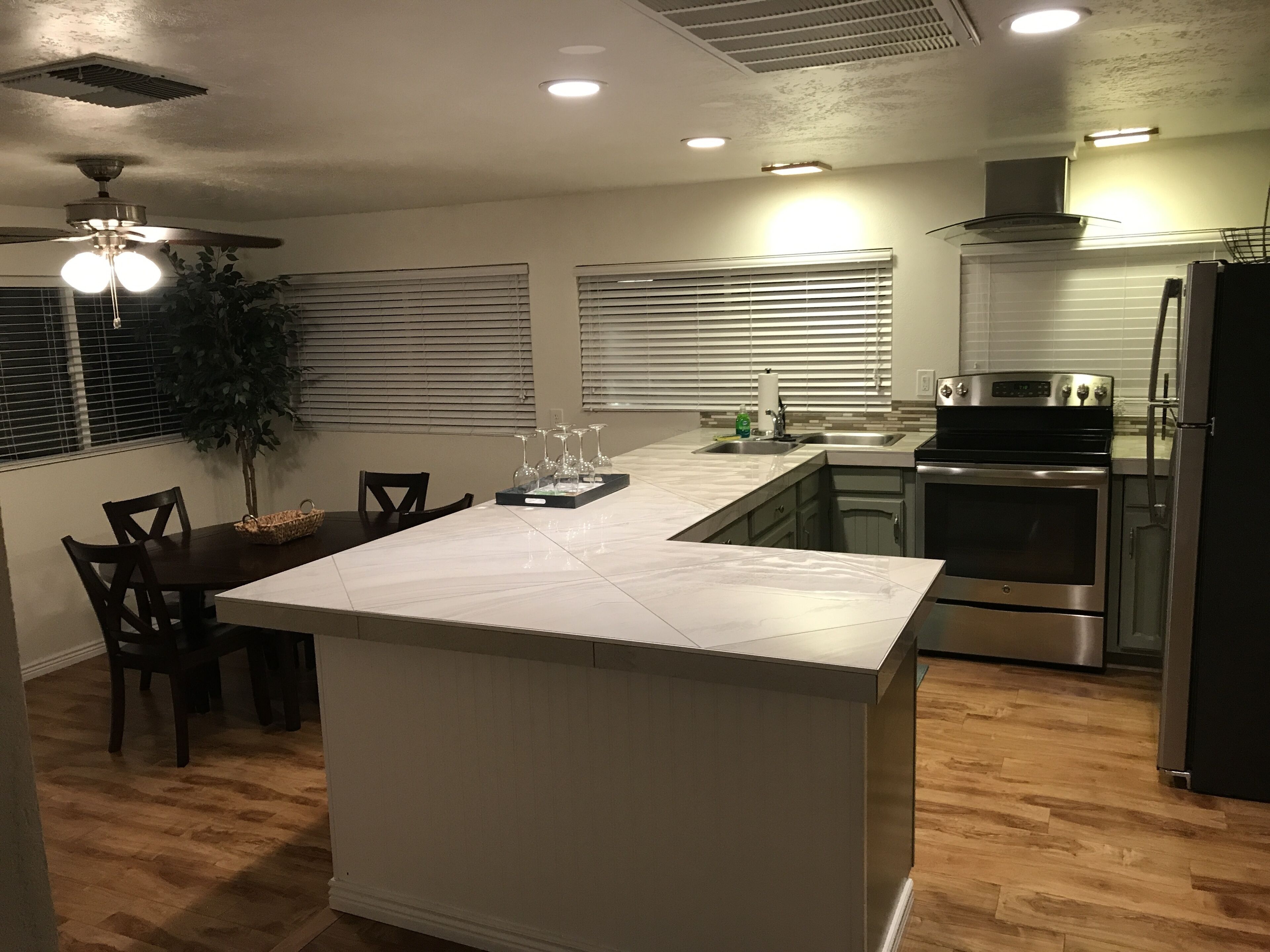 SPACIOUS ONE BEDROOM RIVERFRONT APARTMENT