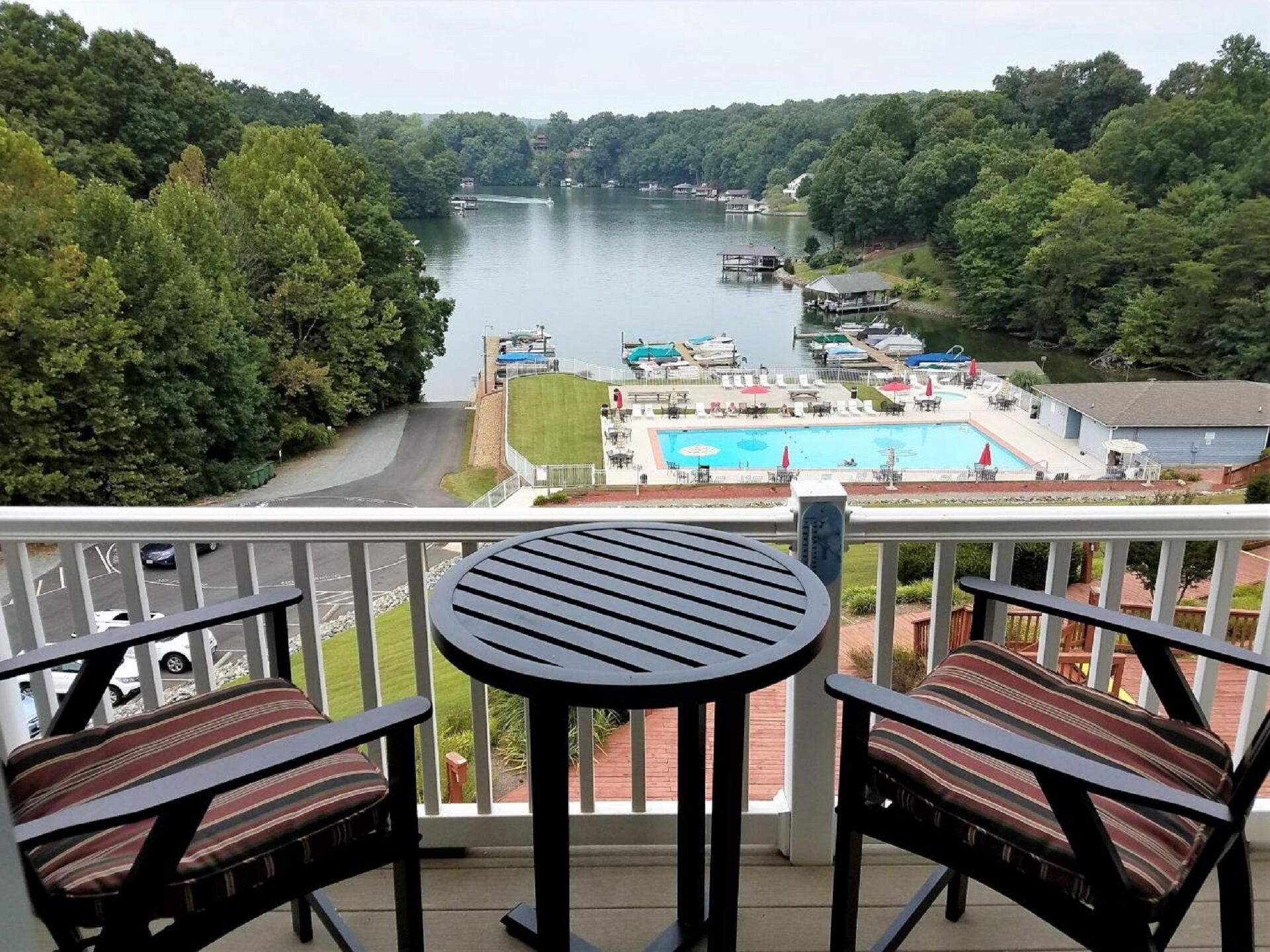 Beautiful Penthouse Condo With Amazing Smith Mountain Lake View