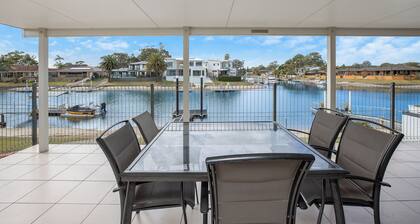 Lomatalo Hibbard-kanavalla