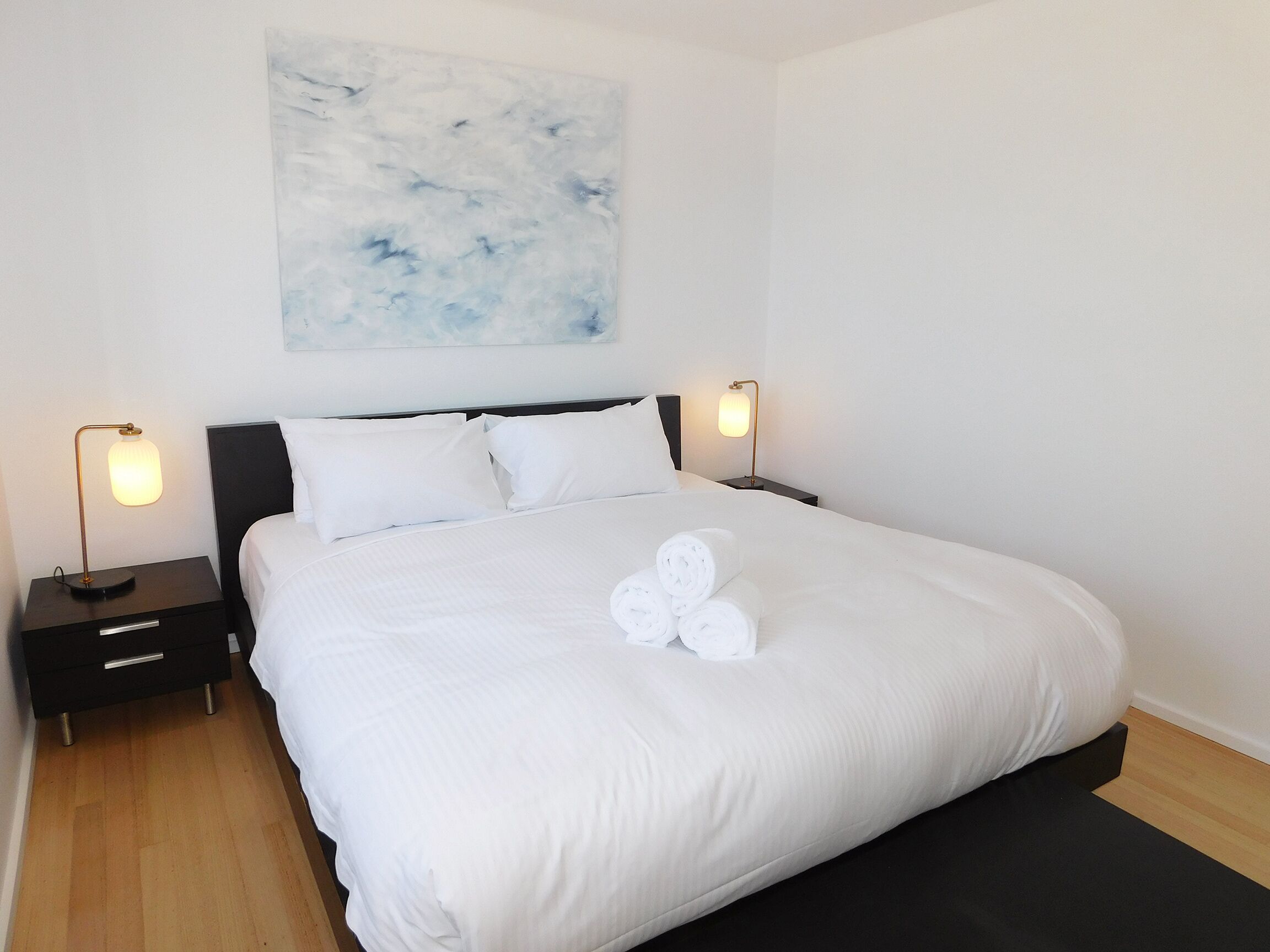 Sweeping Ocean Views - Bondi Beach - 2 bedrooms + parking — image 9