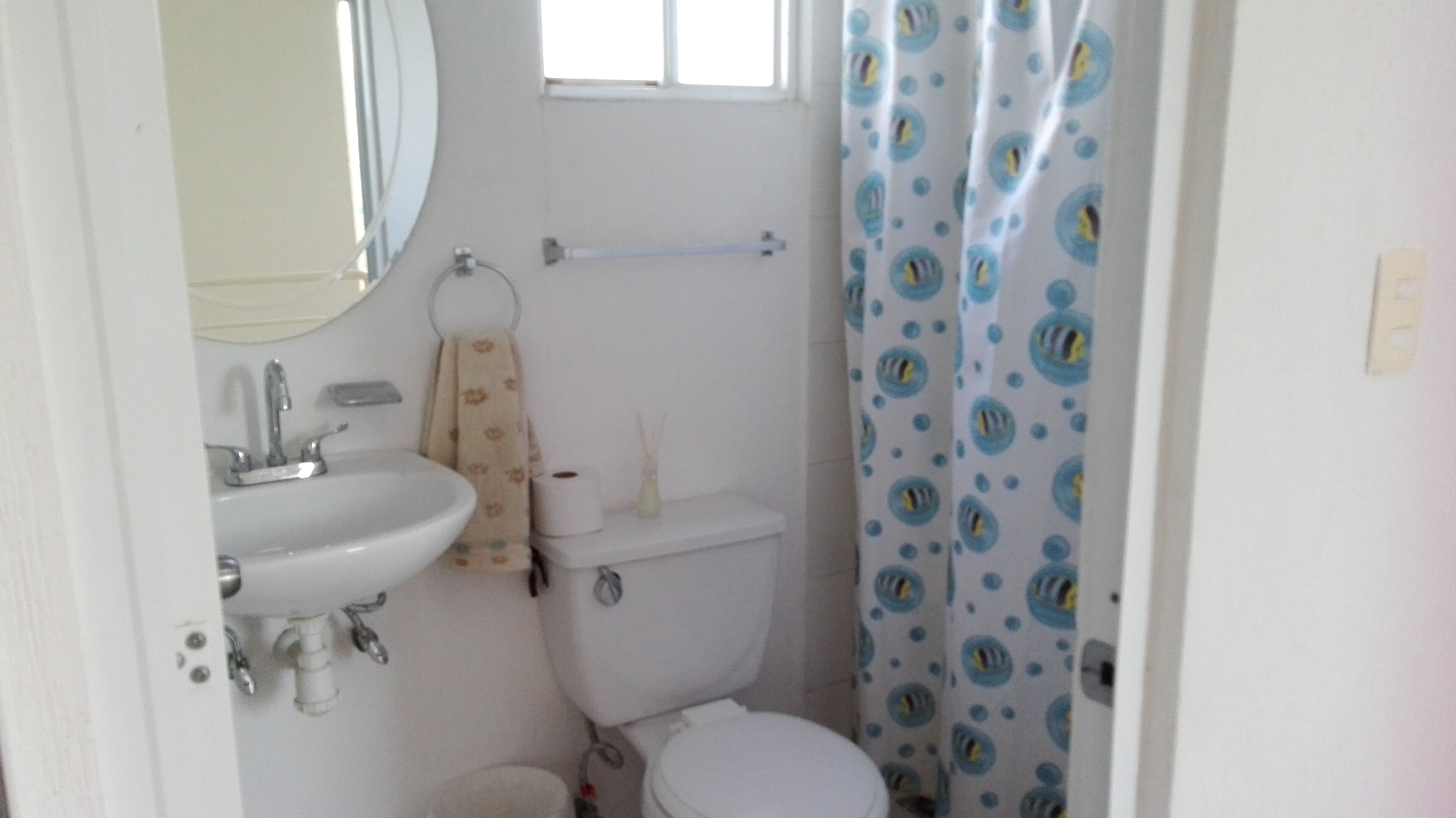 Naturally well-lit spacious, 2 bedroom/ 1 bath	 Sleeps 4