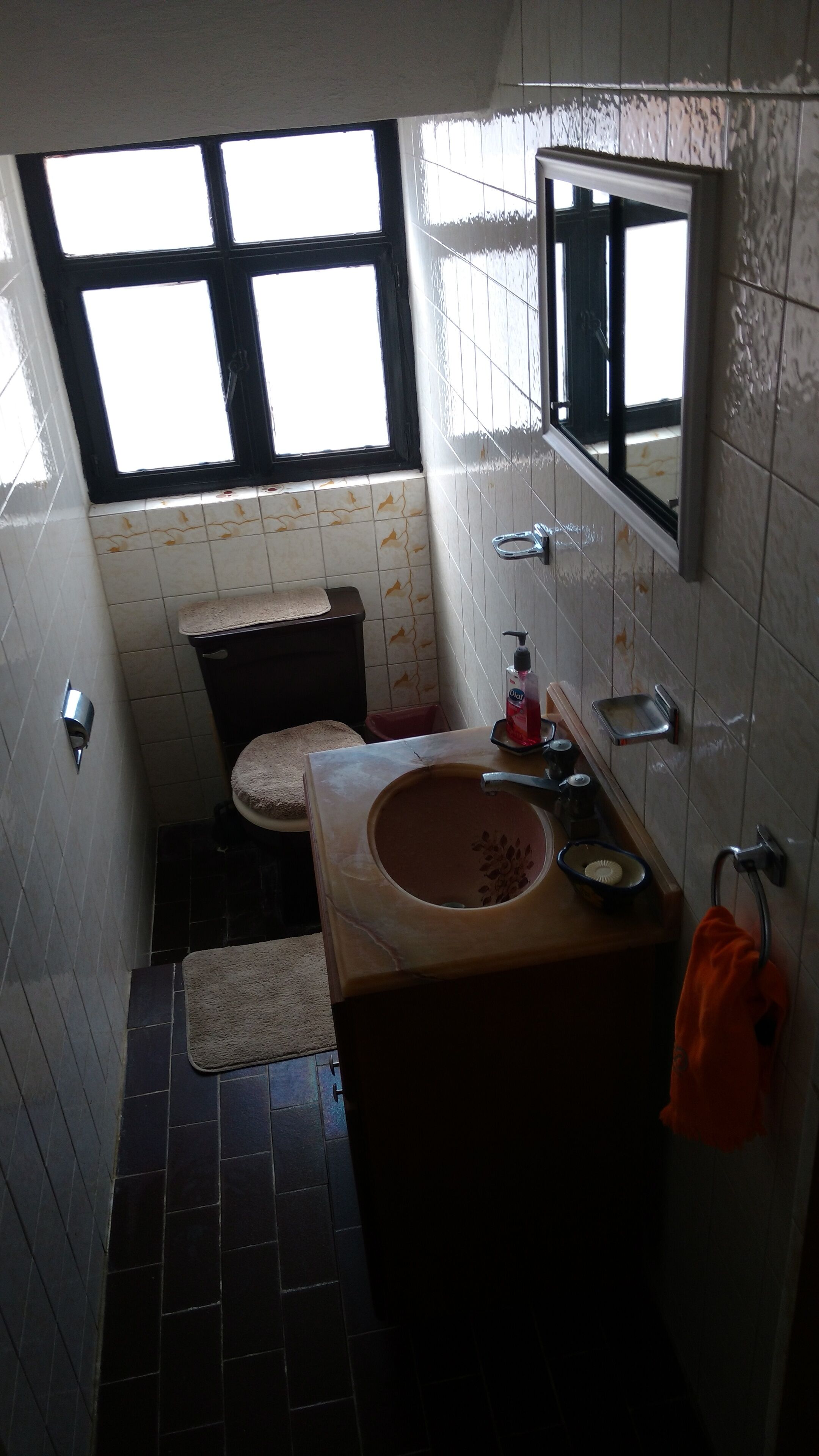 Wonderful Countryside House For Relaxation Or Gatherings. Excellent Location.