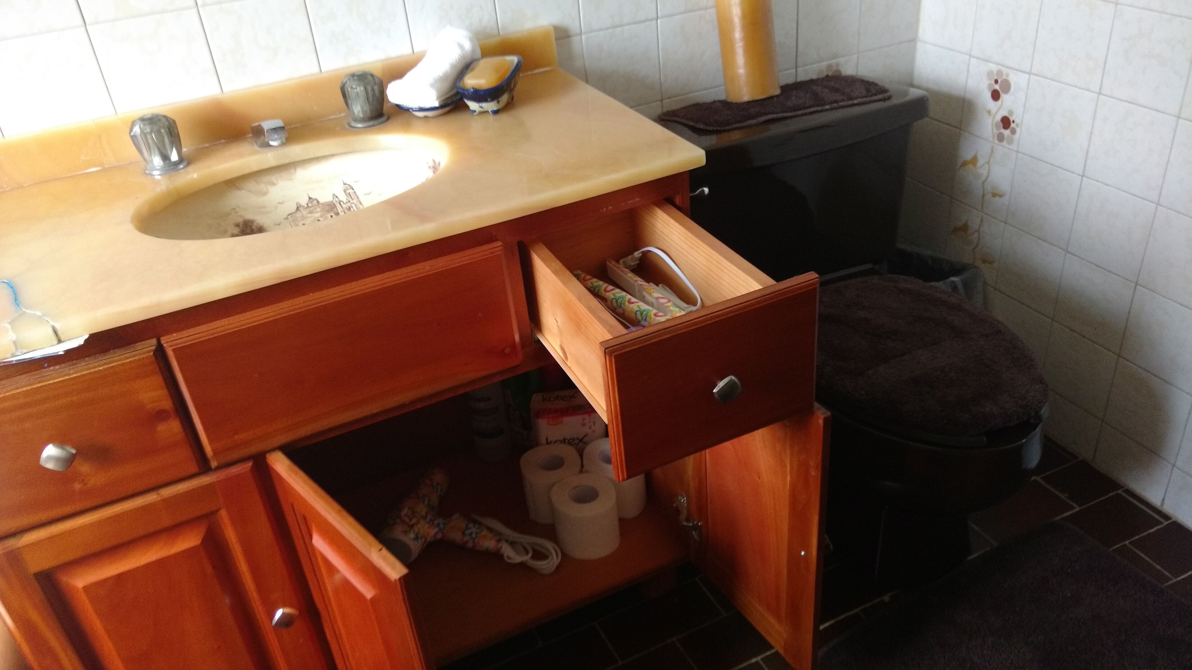 Wonderful Countryside House For Relaxation Or Gatherings. Excellent Location.