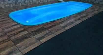 Heated Pool, Air-cond, Living Room and Bedrooms, WiFi, COMPLETE HOUSE! (Est. Sun)