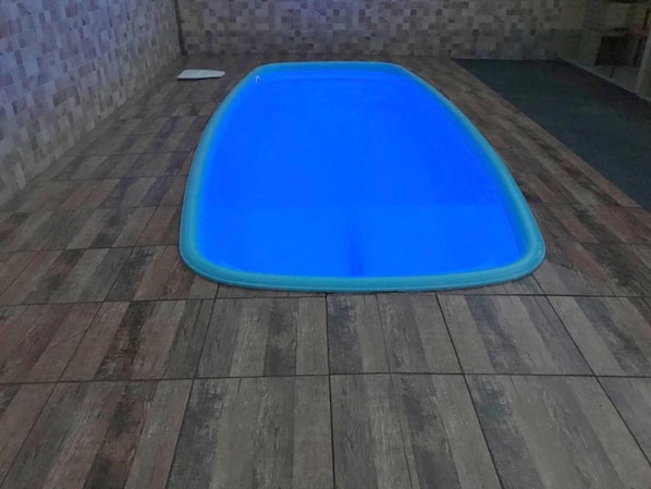 Piscine couverte, piscine extérieure