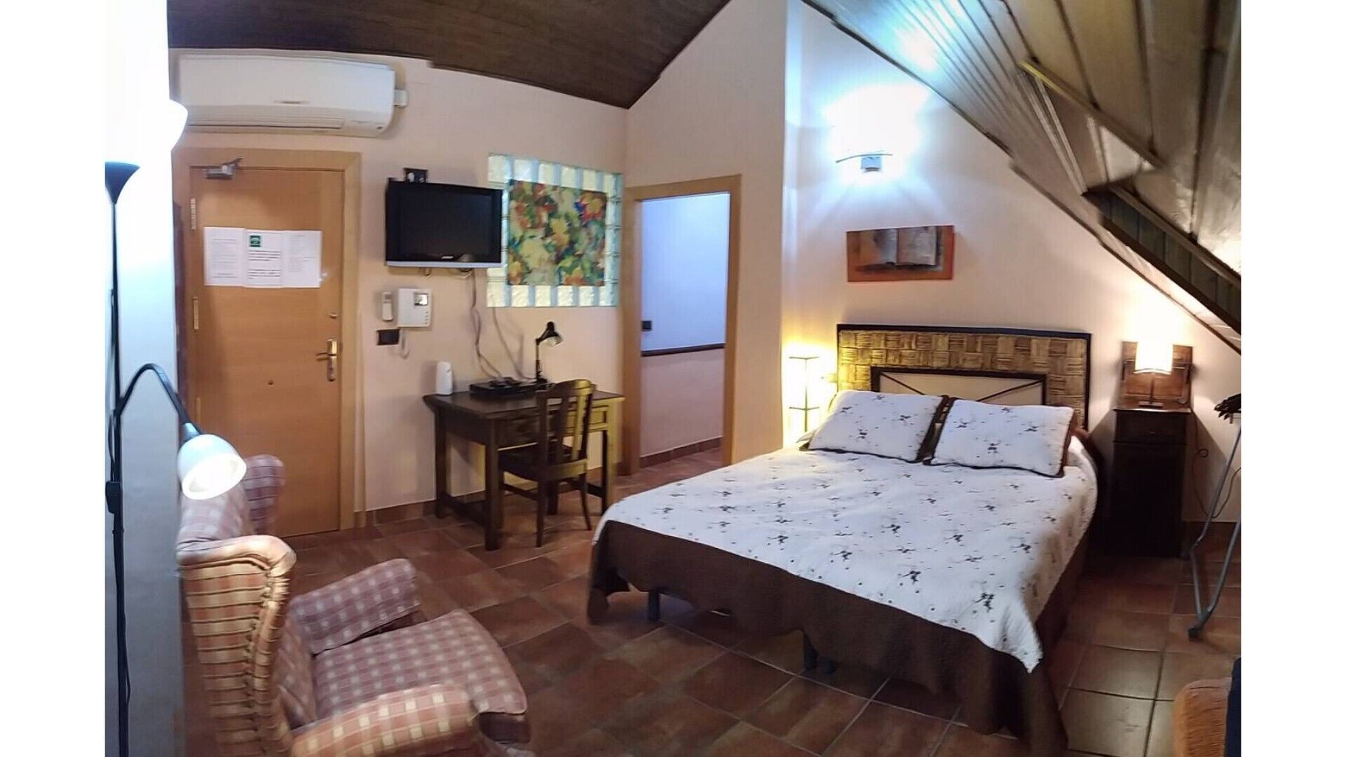 -4-BETTER THAN AT HOME, historic center of Ubeda