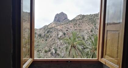 Charming 3-Bedroom Stone House with Scenic Views in Vallehermoso, La G