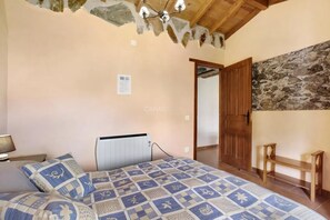 3 habitaciones, internet y ropa de cama