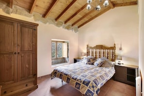 3 chambres, accès Internet, draps fournis