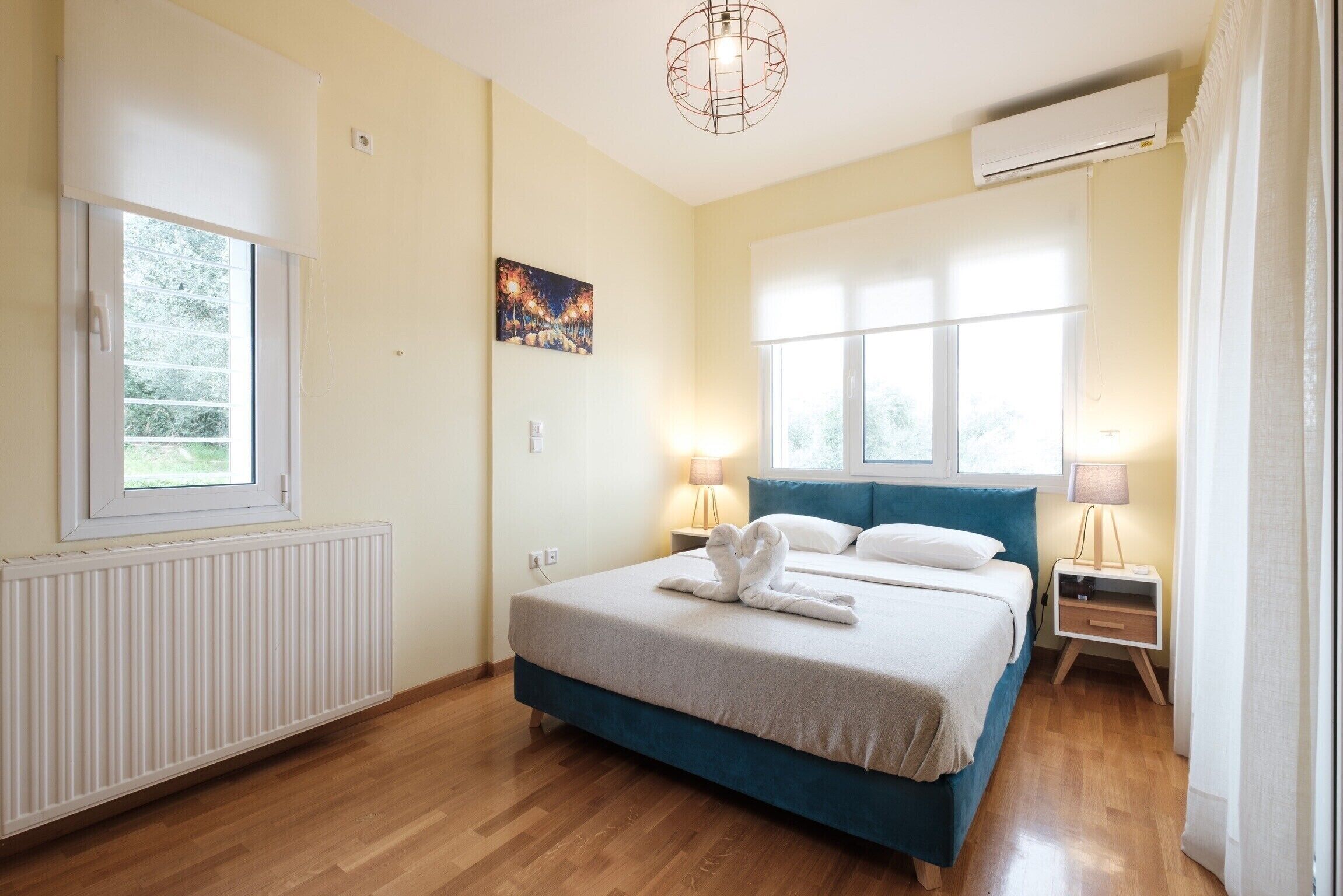 6 bedrooms, iron/ironing board, free WiFi, bed sheets