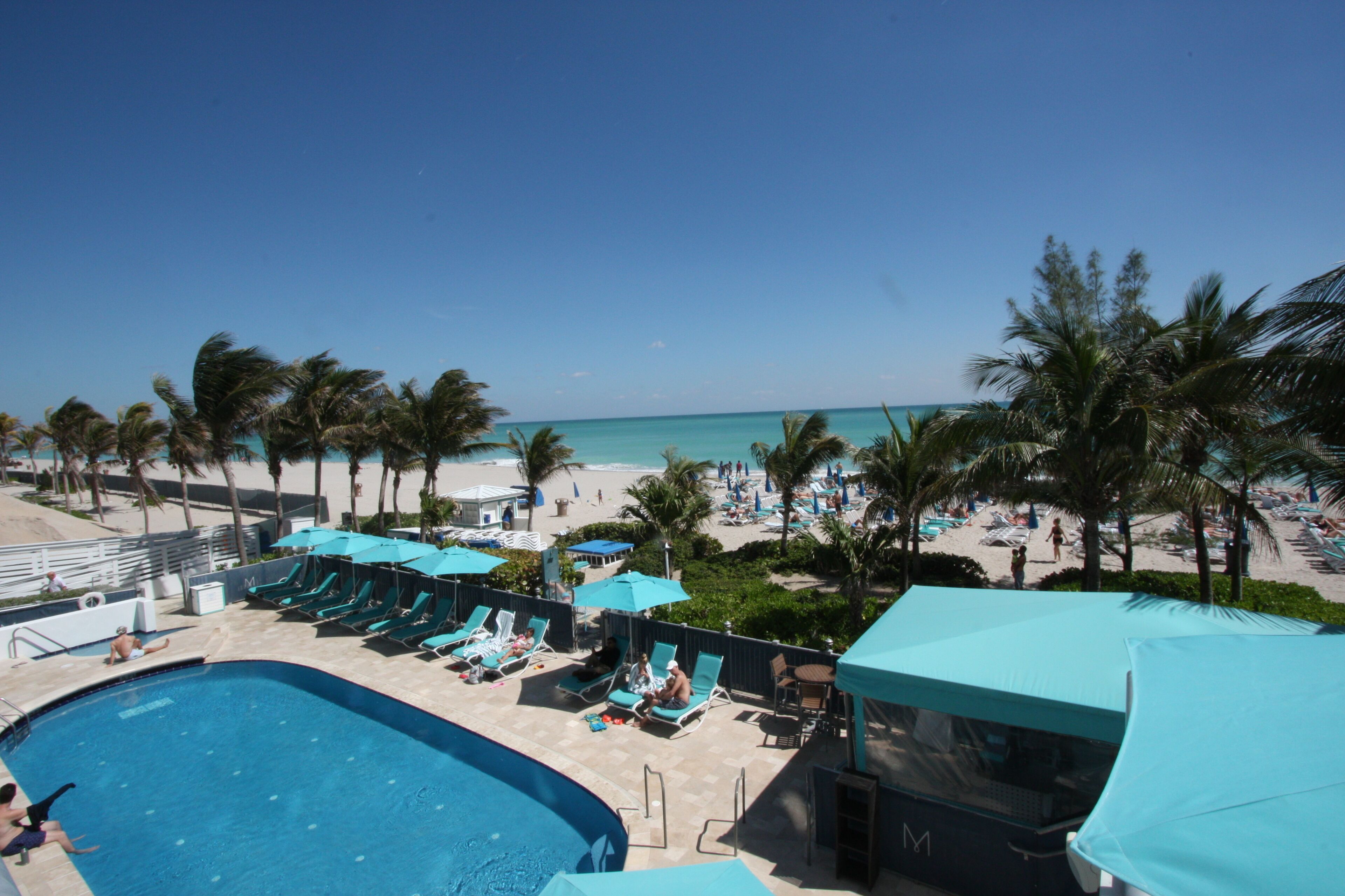 BEAUTIFUL CITY AND OCEAN VIEWS 2 BDRM/3 BTH OCEANFRONT BLDG SUNNY ISLES BCH, FL