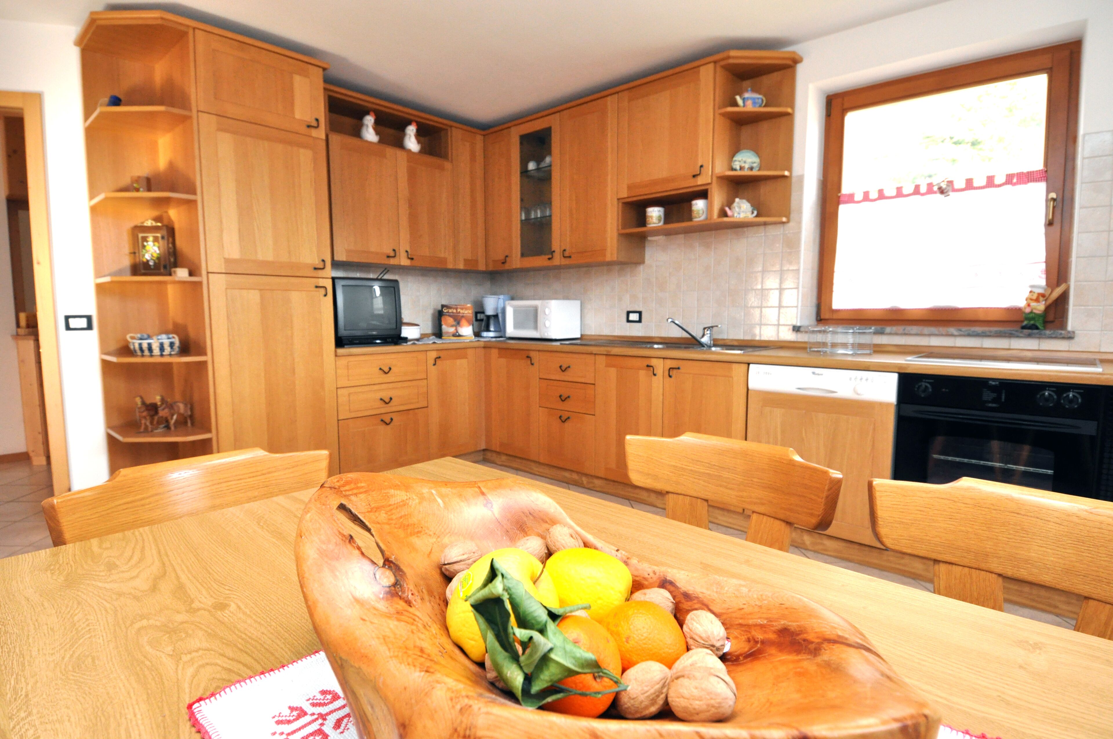 Chalet Villa Rita - ground floor apartment with private garden and terrace