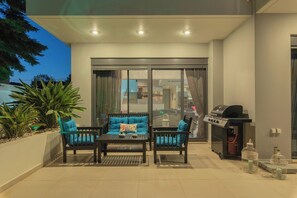 Terrace/patio - Villa Elena in Ialysos (Ialisos)