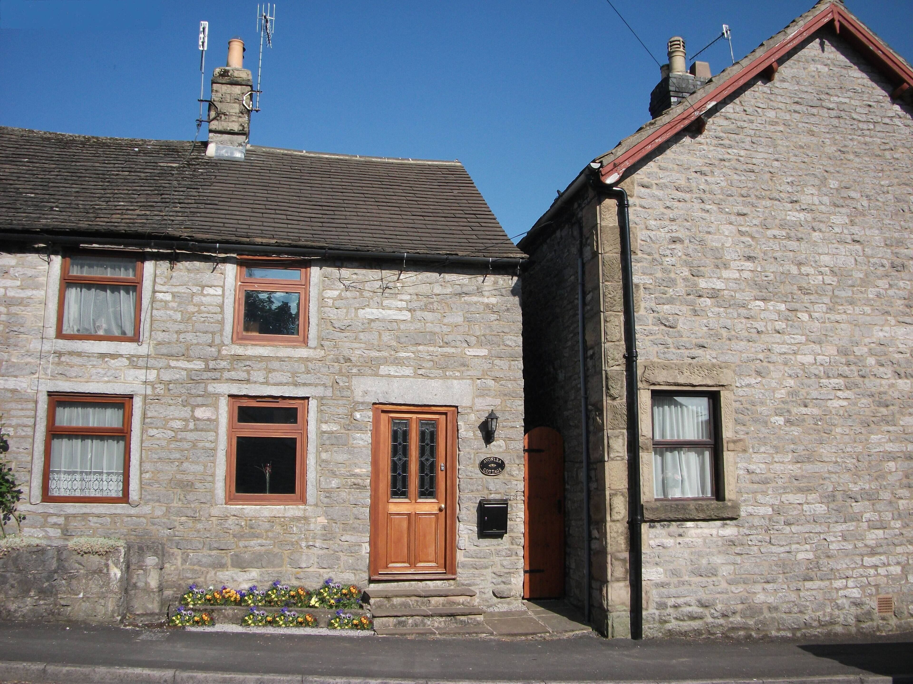 Romantic Cottage for two In Monyash. Exposed beams and logburning stove.