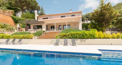 Villa de luxe avec piscine privée, 10 + 4 personnes, vue sur la mer, accessible aux fauteuils roulants