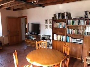 Interior - Casa de la Maestra for 10 people (Barbolla)
