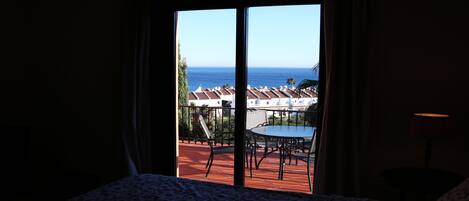 3 bedrooms, iron/ironing board, Internet, bed sheets