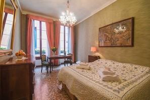 1 bedroom, in-room safe, travel cot, free WiFi