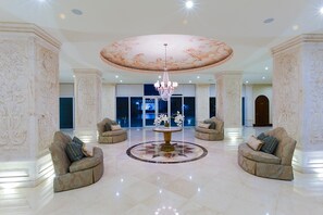 Lobby - The Landmark Resort Of Cozumel (Cozumel)