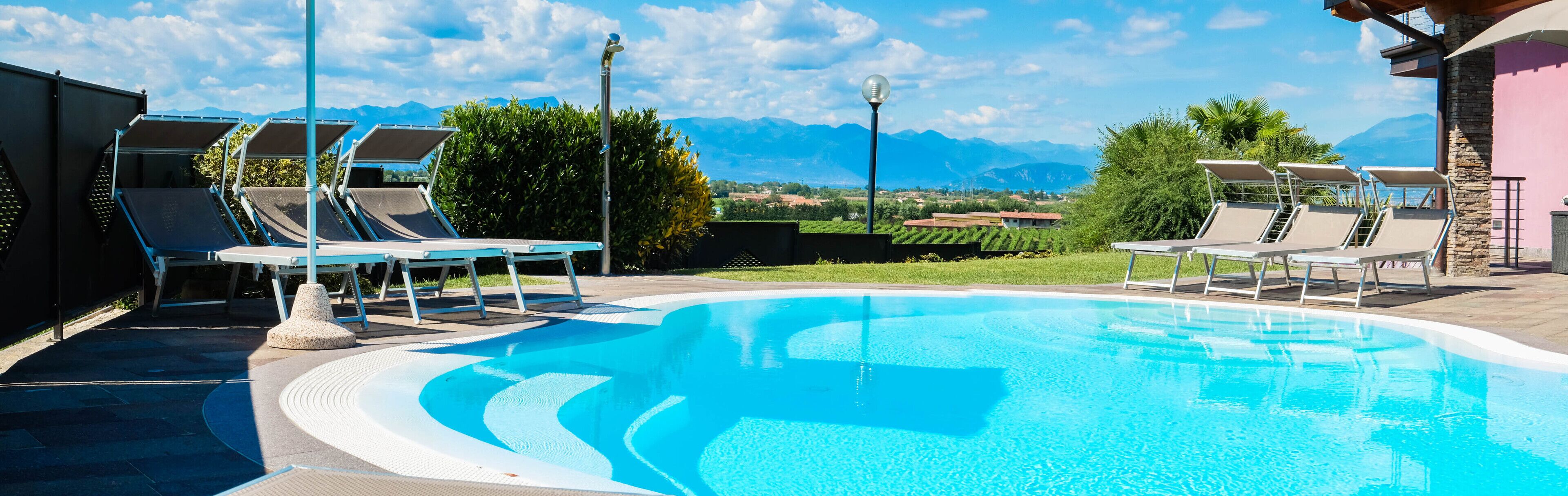 Piscina all'aperto