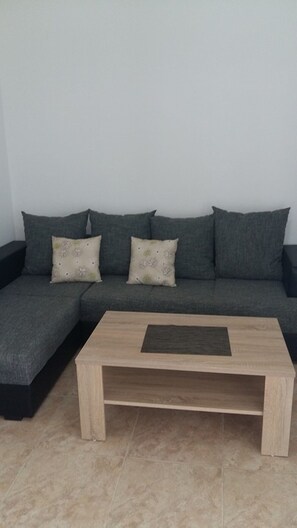 TV - Robinson holiday house directly on sea (Pašman)