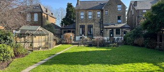 Two bedroom Garden Maisonette in London