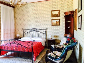 2 chambres, bureau, fer et planche à repasser, Wi-Fi gratuit