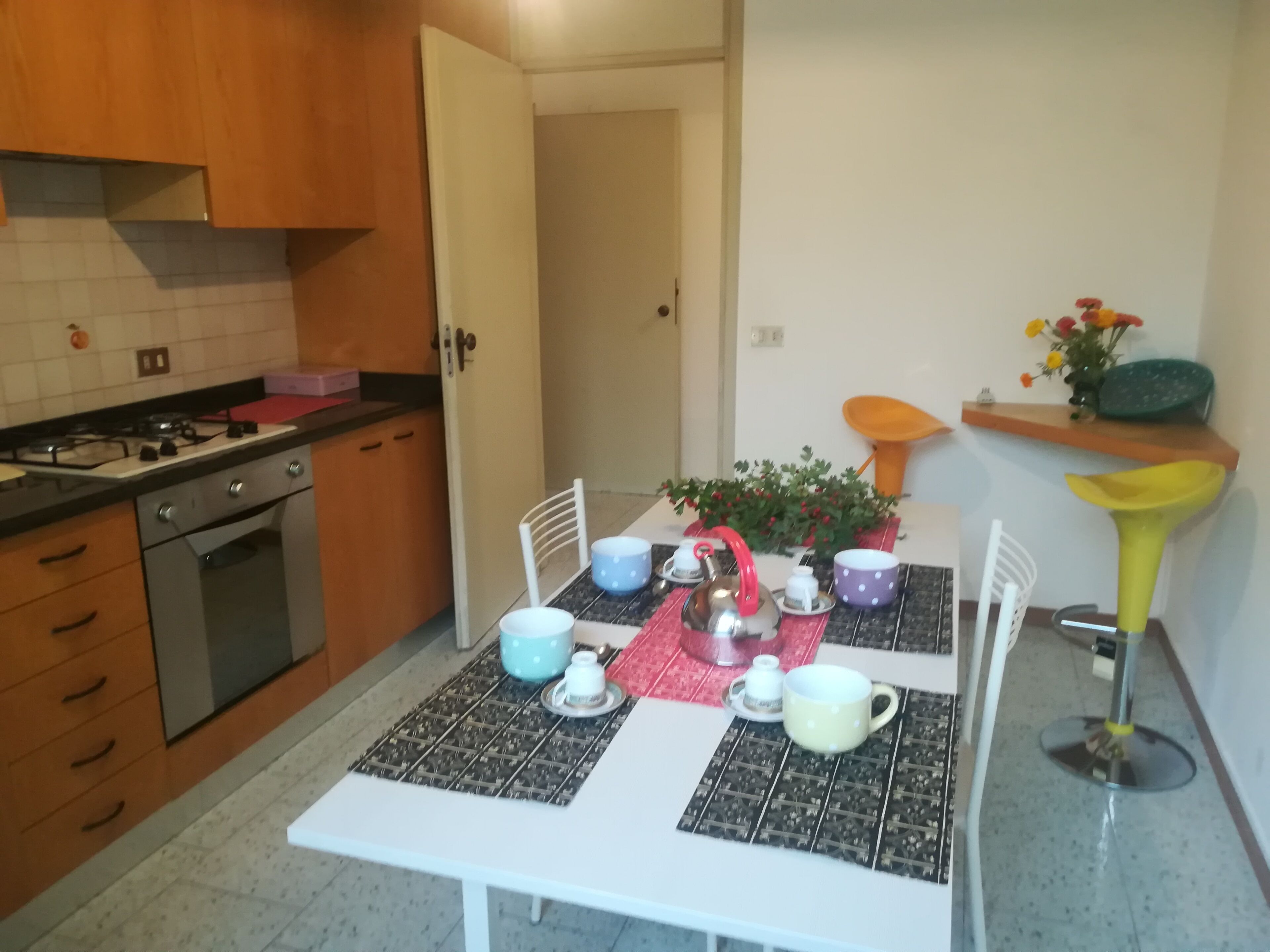 Apartment in detached house 200 meters from the sea, with large garden and park