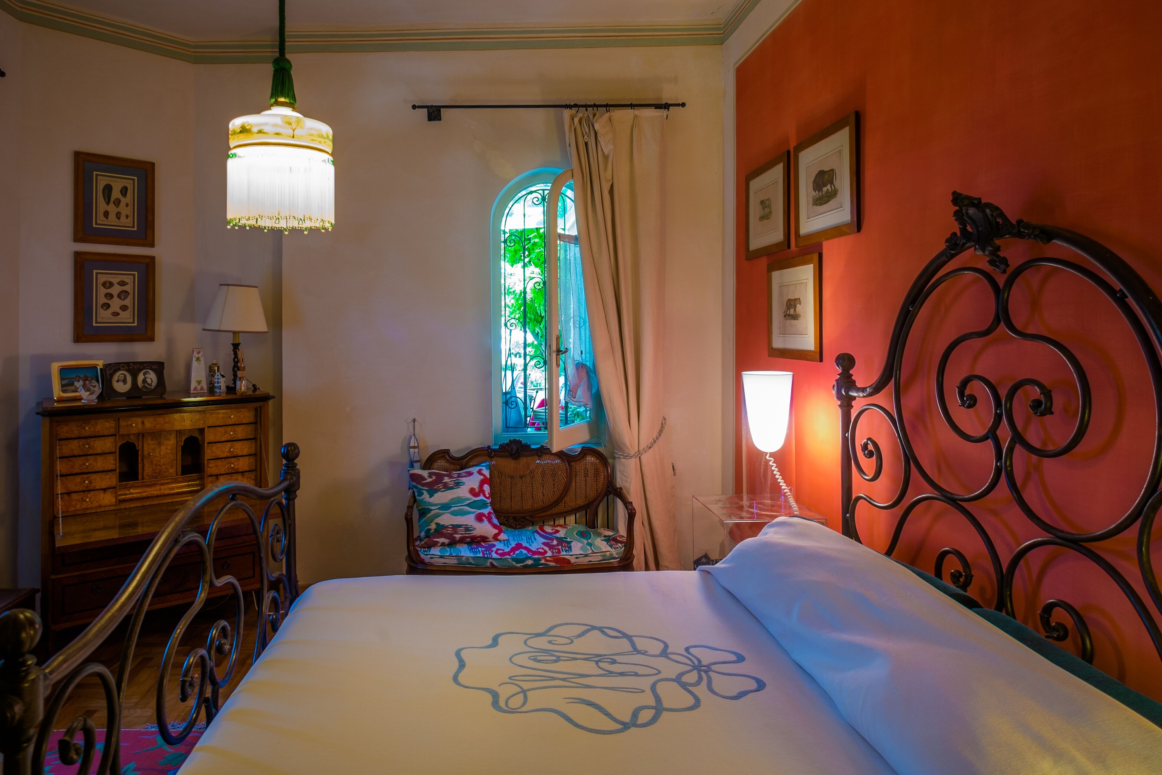 Luxury Ocean Front Villa with a Pool and Panoramic Views