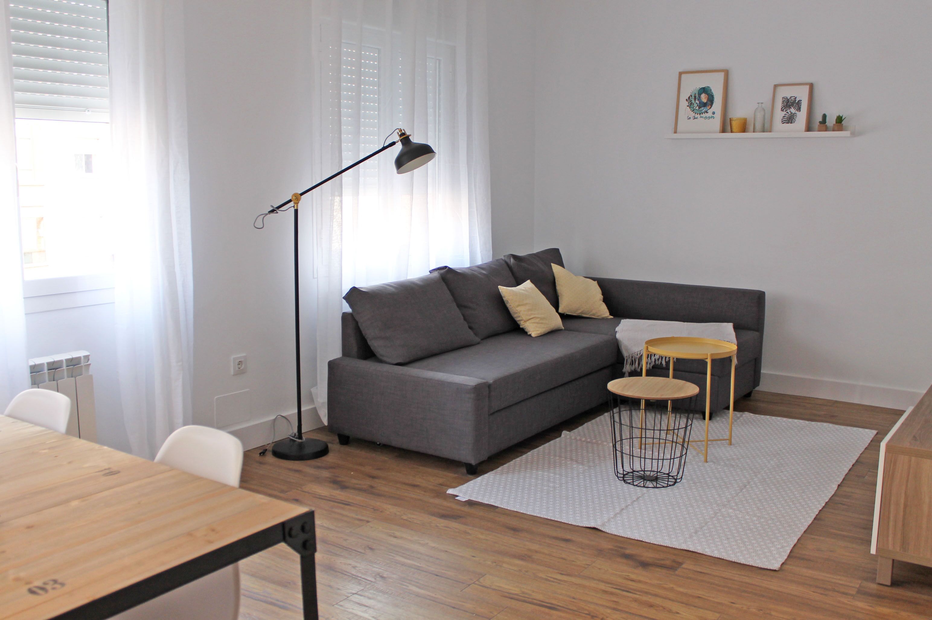 Central apartment with garage and wifi