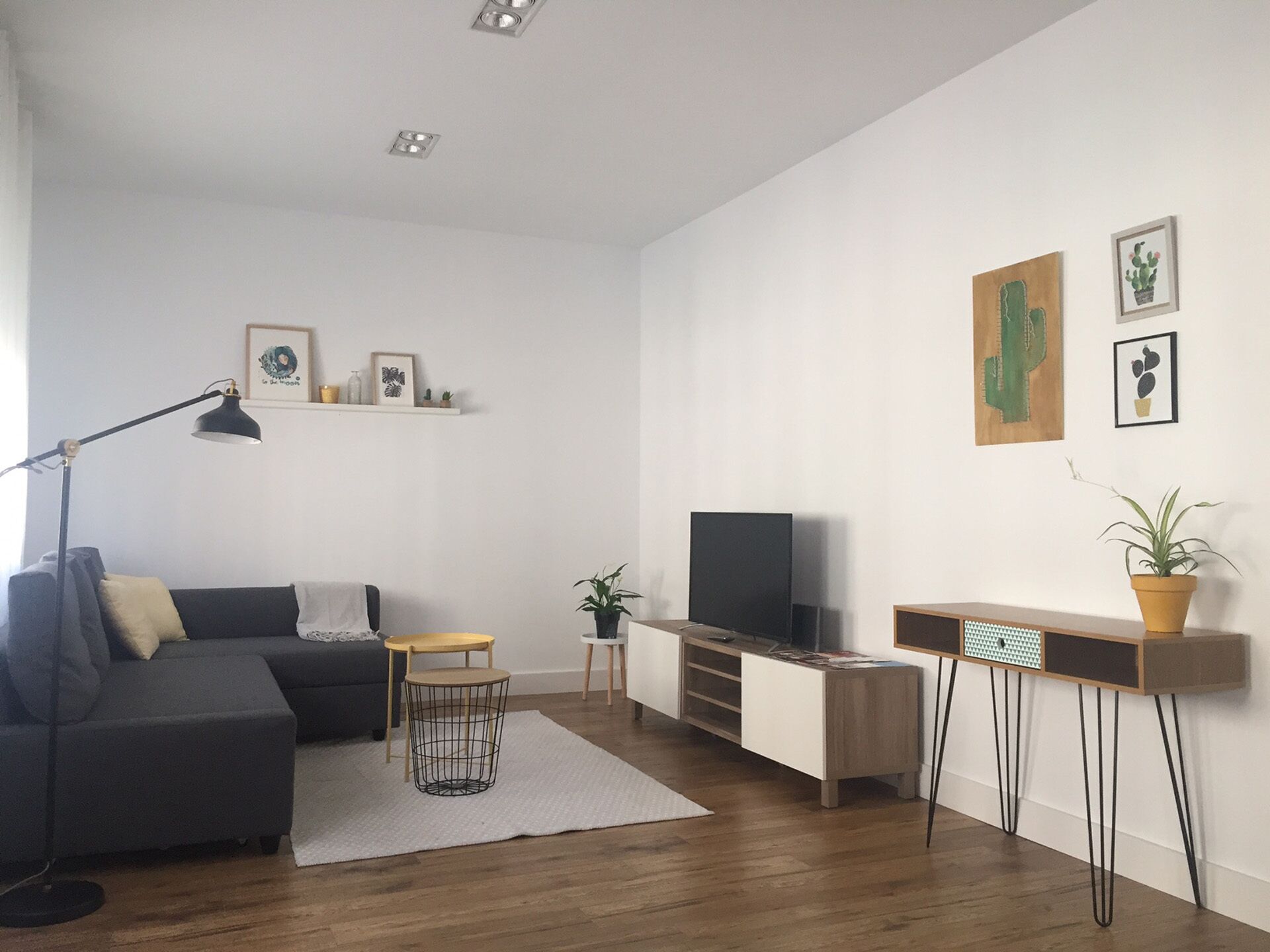 Central apartment with garage and wifi