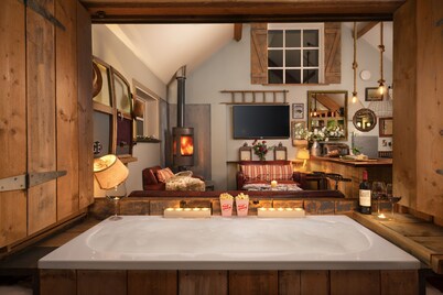 The Cowshed 5* Barns