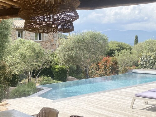 Luxury stone house 1.5 km from Santa Giulia and Palombaggia private pool
