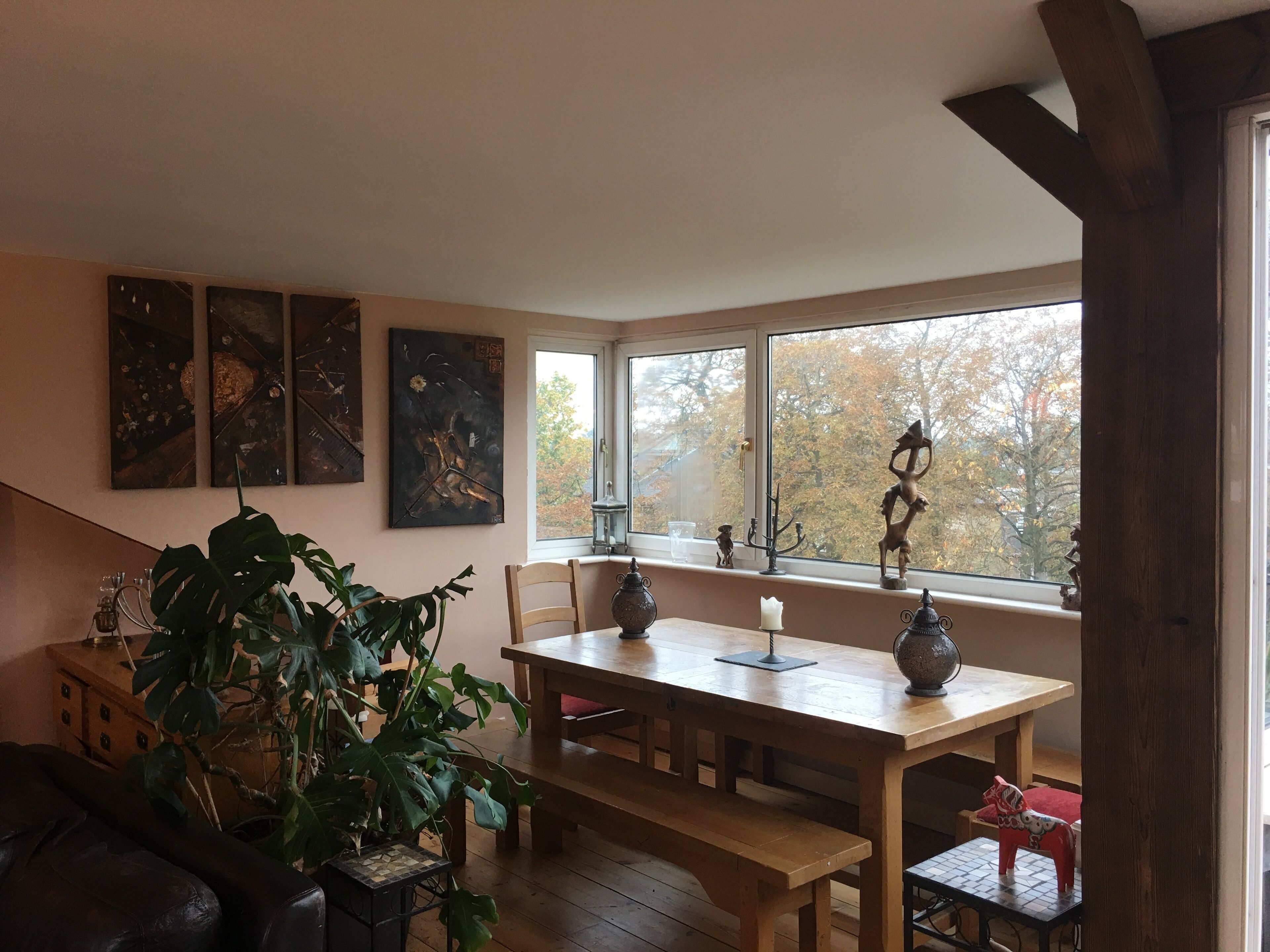 Penthouse apartment in St Margarets with excellent access to central London.  