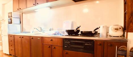 Private Vacation Home | Private kitchen | Fridge, microwave, stovetop, electric kettle