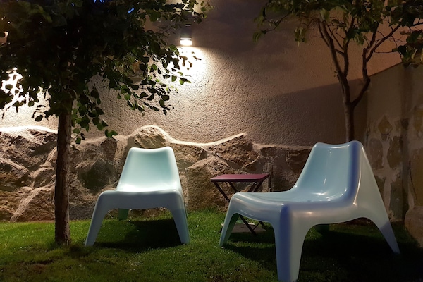 المنطقة المحيطة بالمنشأة