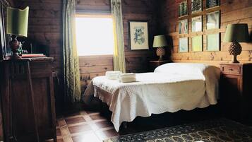 3 chambres, fer et planche Ă repasser, Wi-Fi, draps fournis