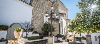 High standard villa with stunning views away from the crowds