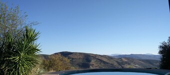 High standard villa with stunning views away from the crowds