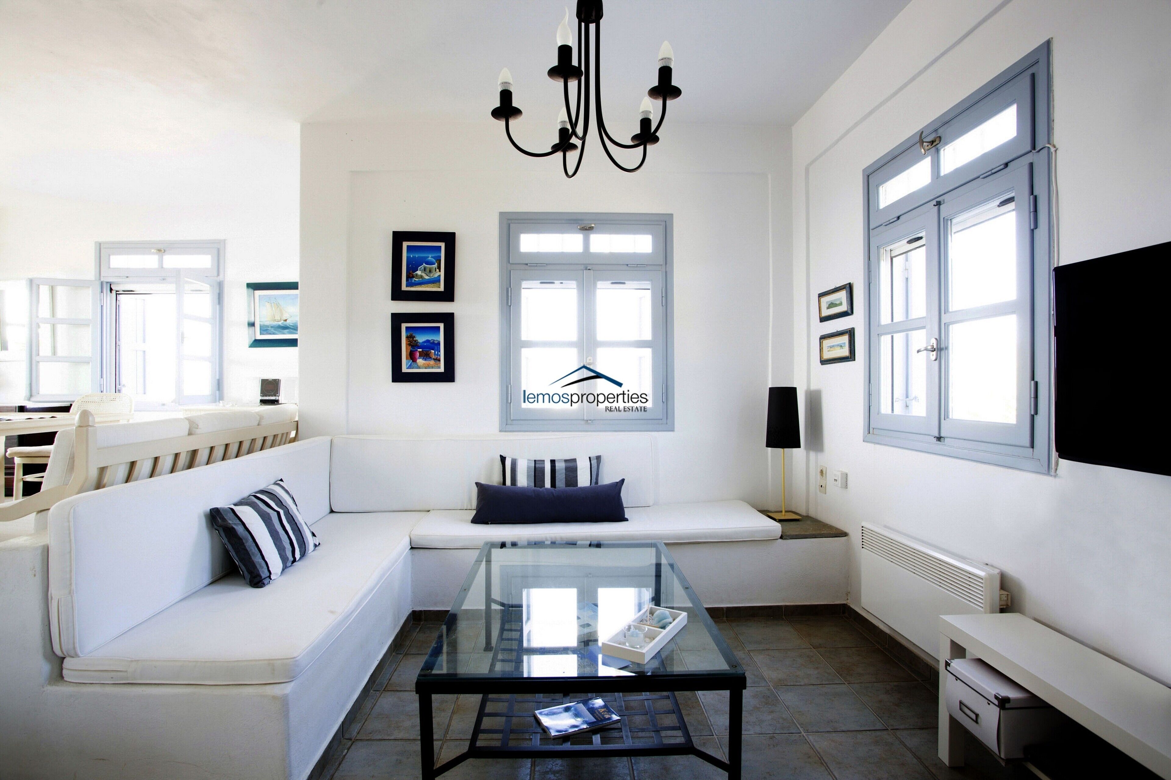 Elegant and charming Villa Petra & Thea with a swimming pool and great sea view.