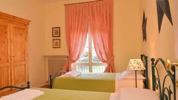 2 camere, ferro/asse da stiro, Wi-Fi gratuito, lenzuola