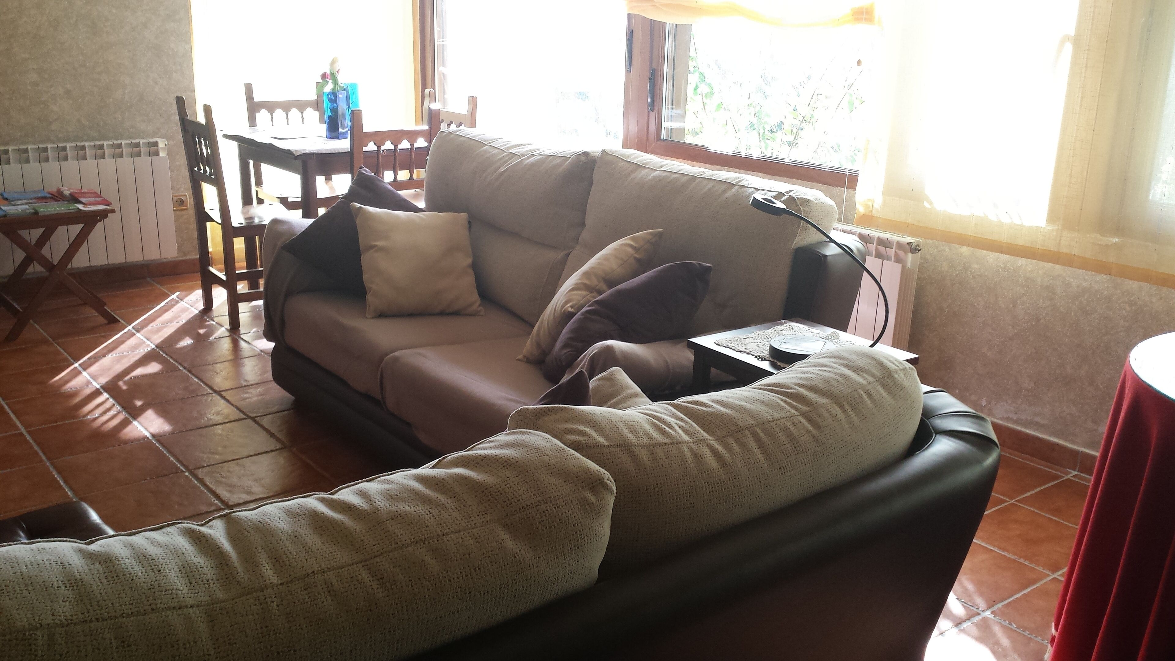 Private garden and pool, barbecue. Nature with charm