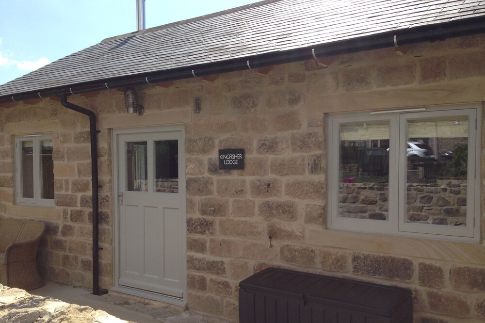 Stone built self-catering lodge in stunning location
