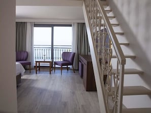 Premium bedding, minibar, in-room safe, desk - Neopol Hotel Deluxe (Kusadasi)